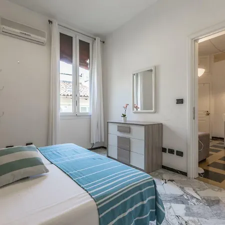 Sweet San Vitale - The Place Apartment *